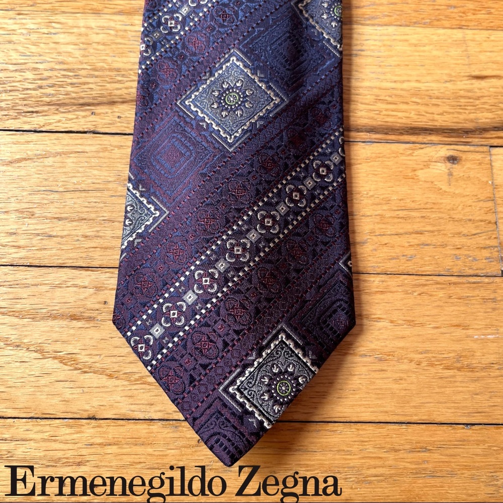 Ermenegildo Zegna purple silk printed Mens tie business formal black tie